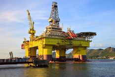 El petróleo Brent sube más de 30% en los últimos seis meses y mantiene en vilo a la economía mundial.