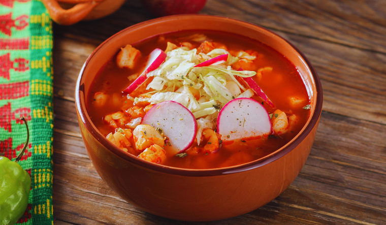 Aunque parece compleja, esta receta ha pasado de generación en generación manteniendo prácticamente la misma esencia culinaria. Aunque parece compleja, esta receta ha pasado de generación en generación manteniendo prácticamente la misma esencia culinaria.