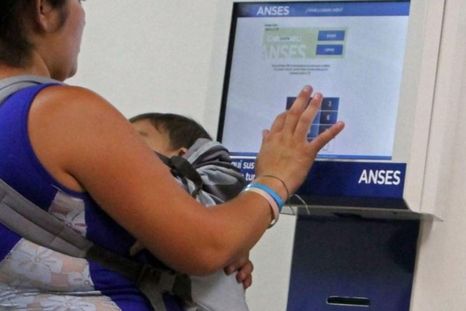 La motosierra de Milei sigue su curso. La motosierra de Milei sigue su curso.