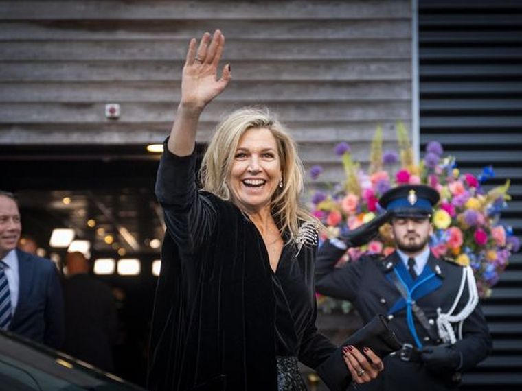 Máxima deslumbró con un broche histórico. Máxima deslumbró con un broche histórico.