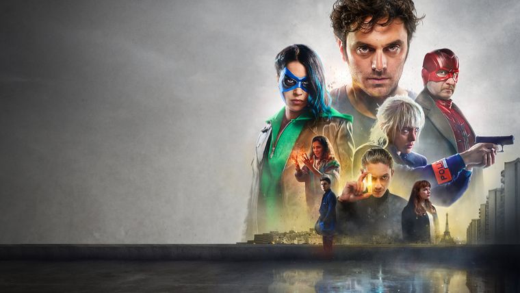 Una película lejos de Marvel. Una película lejos de Marvel.