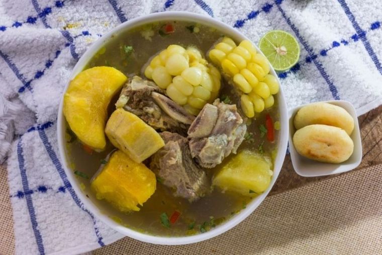 Esta sopa de carne será una caricia al corazón de tus seres queridos Foto: Shutterstock