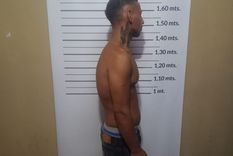 Uno de los detenidos en el local de ropa Foto: Gentileza