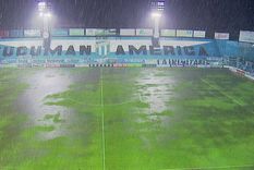 Así estaba el campo al momento de suspenderse el juego. Así estaba el campo al momento de suspenderse el juego.