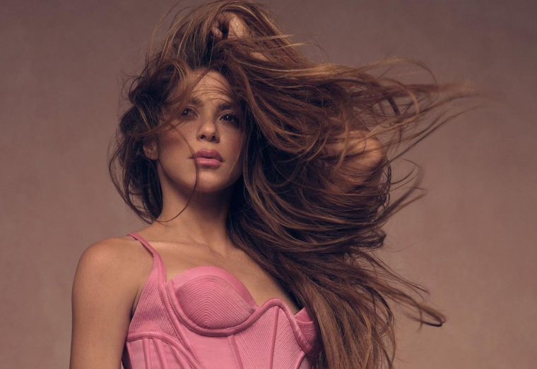 Shakira deslumbró a más de uno con su sesión de fotos para la revista Elle.