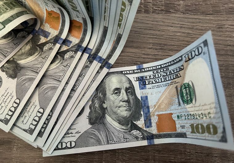 El dólar oficial no se mueve.