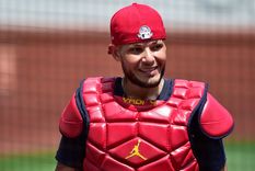 Yadier Molina escucha ofertas.
