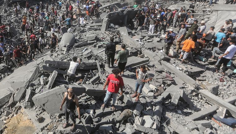 La Franja de Gaza sufre bombardeos constantemente desde que se inició el conflicto bélico Foto: DPA