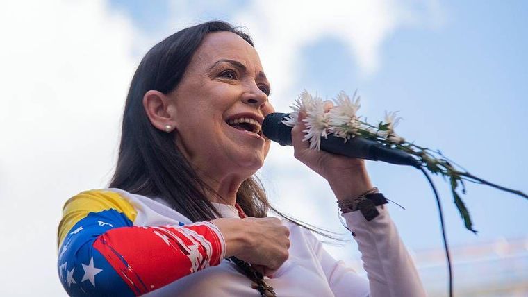La líder opositora María Corina Machado se solidarizó con los afectados por el terremoto de magnitud 7.1 en Venezuela.