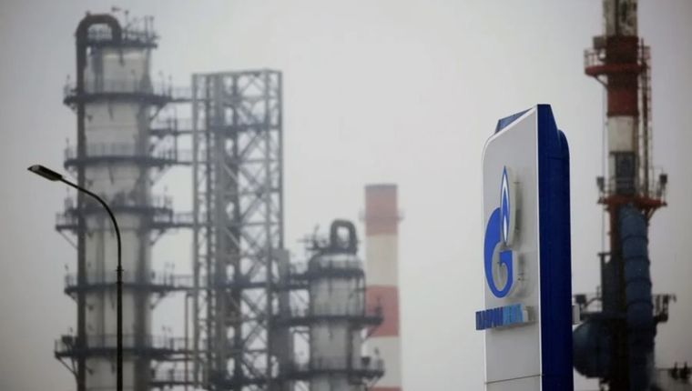 Rusia, a pesar de las guerras, vende más petróleo a China, Europa e incluso Estados Unidos. Foto Efe