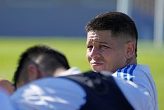 Racing inscribió fuera de término a Marcos Rojo y no podrá jugar el Clausura por reglamento. Racing inscribió fuera de término a Marcos Rojo y no podrá jugar el Clausura por reglamento.