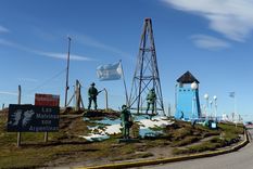 Las Islas Malvinas son un archipiélago del Atlántico Sur. Las Islas Malvinas son un archipiélago del Atlántico Sur.