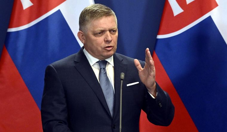 El primer ministro eslovaco, Robert Fico, se encuentra grave tras ser baleado Foto: Efe.