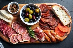 Desde propuestas clásicas hasta versiones gourmet, la picada ofrece alternativas para distintos presupuestos y gustos.