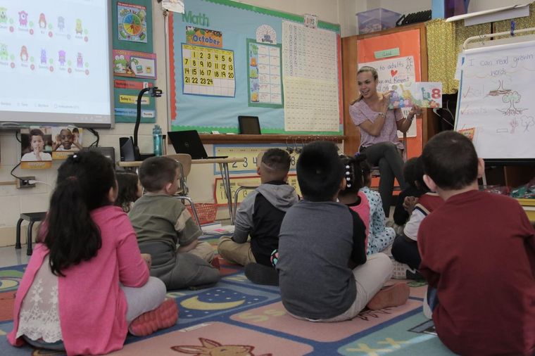 Cada vez más profesionales argentinos se animan a viajar para ejercer en otros países.