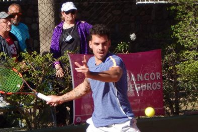 MDZol | Bahamonde tuvo que batallar bastante en la final para consagrase campeón Foto: Juan Borsani/MDZ