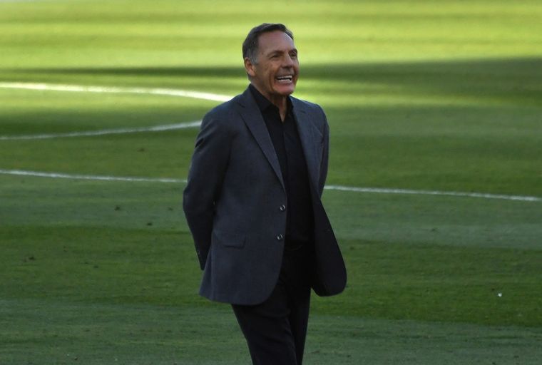 Russo palpitó el Superclásico. Foto: Télam