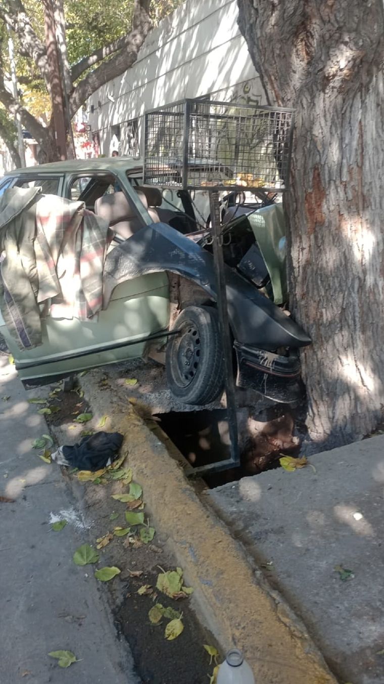 Así quedó el auto tras el accidente Foto: Ministerio de Seguridad