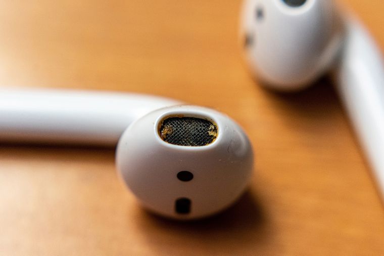 Aprende a realizar una limpieza y desinfección de los auriculares Foto: Shutterstock