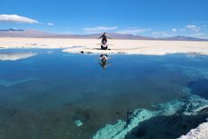 A más de 4.000 metros sobre el nivel del mar, las Salinas Grandes es el tercer salar más grande de Sudamérica.&nbsp;