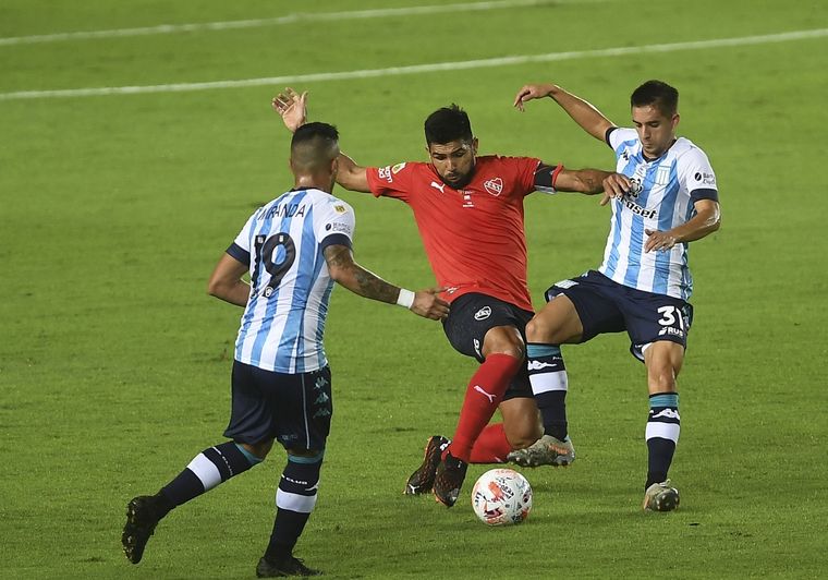 Independiente y Racing, el clásico de Avellaneda. Foto: Télam