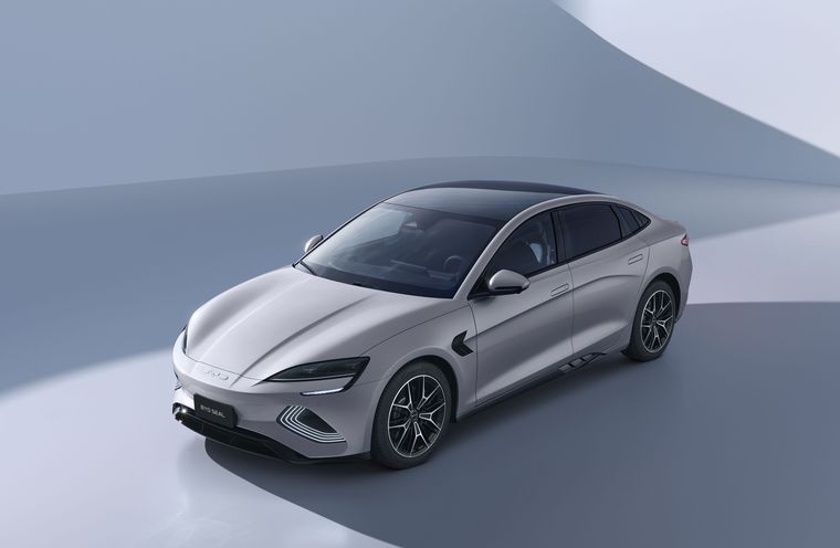 BYD lanza el nuevo sedán SEAL del año modelo 2026