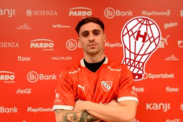 Walter Mazzanti generó molestia entre los hinchas de Huracán tras su pase a Independiente. Walter Mazzanti generó molestia entre los hinchas de Huracán tras su pase a Independiente.