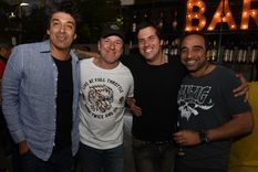 Rodrigo Scalzi con Hernán Pipkin, Hueso Funes y Negro Bava. Foto: Alf Ponce/MDZ