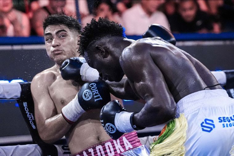 Tras el combate, Bamba Niang dejó el resultado en segundo plano y llamó a la solidaridad.