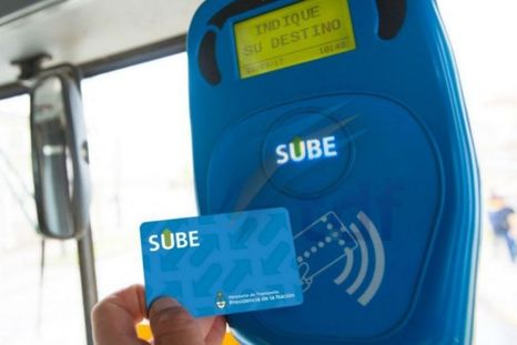 Los jubilados afiliados a PAMI pueden acceder a grandes descuentos en transporte a través de la tarjeta SUBE. Foto: Archivo MDZ Los jubilados afiliados a PAMI pueden acceder a grandes descuentos en transporte a través de la tarjeta SUBE. Foto: Archivo MDZ