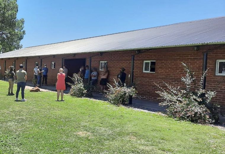 El lugar El sitio parecía lujoso pero escondía un secreto.