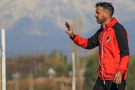 Con Mariano Echeverría como DT, Maipú sumó 14 puntos de 21 posibles y se metió en zona de reducido. Con Mariano Echeverría como DT, Maipú sumó 14 puntos de 21 posibles y se metió en zona de reducido.