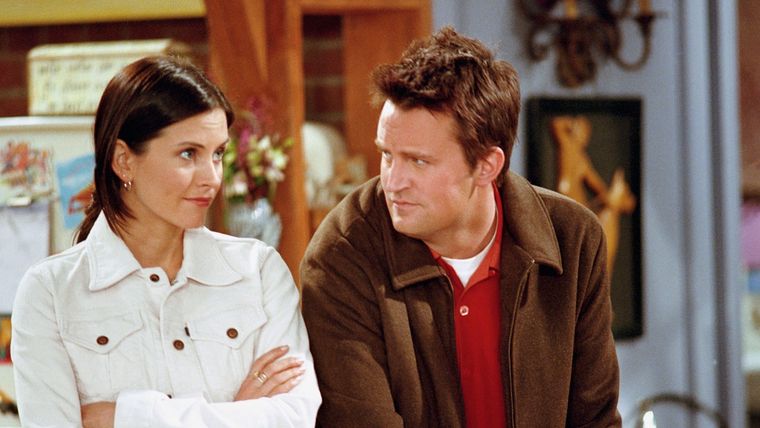 Courteney Cox y Matthew Perry trabajaron juntos en diez temporadas de Fiends Foto: Captura video