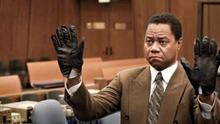 Cuba Gooding Jr. en el papel O.J. Simpson