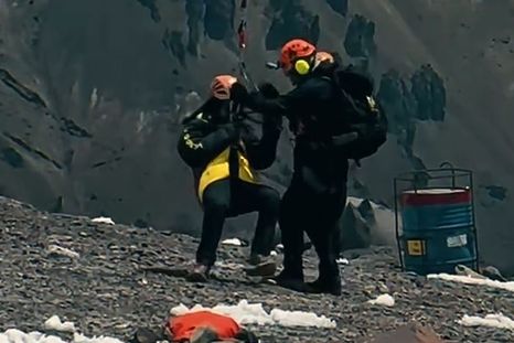 El rescate en alta montaña. El rescate en alta montaña.