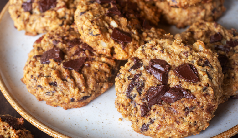 Cookies de avena con chips caseras Cookies de avena con chips caseras