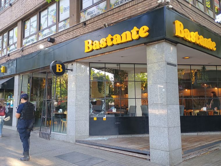 El café donde ocurrió el robo.