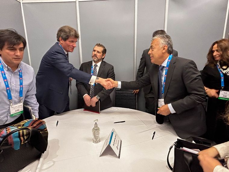 El gobernador estuvo hace un mes en la feria minera de Canadá y ahora visitará otro evento en Chile Foto: Gobierno de Mendoza