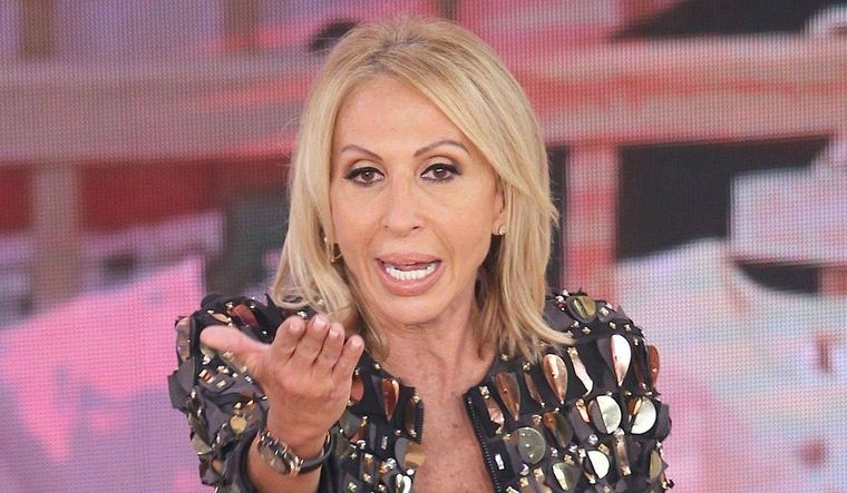 Laura Bozzo, en el centro de todas las miradas por los fuertes cambios a su imagen.