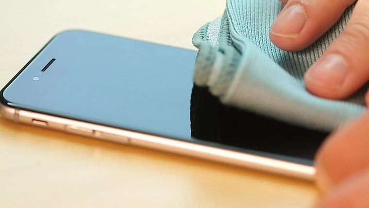 El truco casero para que las pantallas recuperen su brillo sin rayarse.