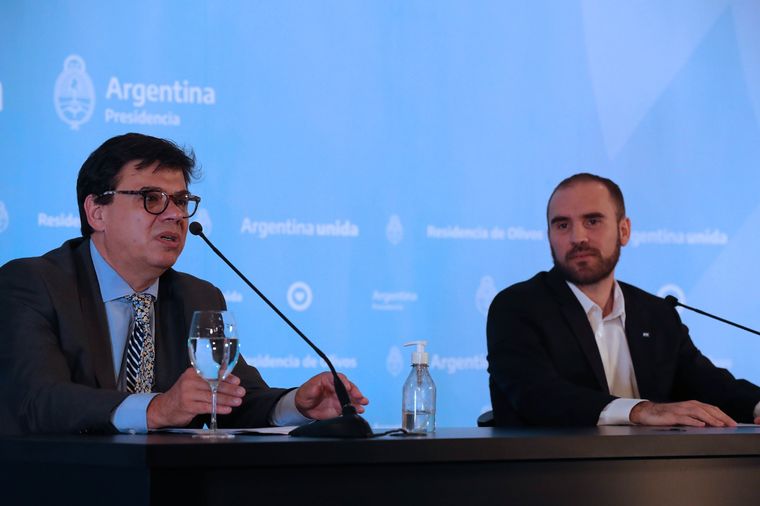 El ministro de Trabajo, Claudio Moroni, y el ministro de Economía, Martín Guzmán.