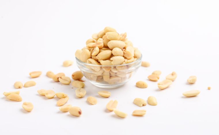 Profeco alertó por marcas de cacahuate con alto contenido de Sodio Estudio de la Profeco alerta sobre el consumo de cacahuates Foto: Shutterstock