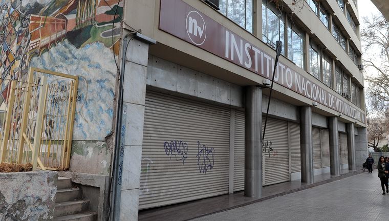 El INV bajo reestructuración.