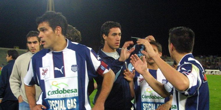 En Talleres están preocupados por la venta del club