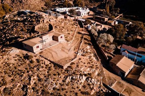 San Francisco de Alfarcito es un pueblo jujeño ubicado a más de 3.000 metros de altura en plena puna. San Francisco de Alfarcito es un pueblo jujeño ubicado a más de 3.000 metros de altura en plena puna.