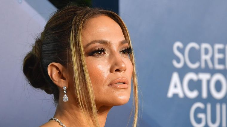 Foto: https://elcomercio.pe/tvmas/famosos/jennifer-lopez-y-su-dia-de-playa-tras-cumplir-51-anos-de-edad-ialex-rodriguez-instagram-usa-eeuu-estados-unidos-nndc-noticia/