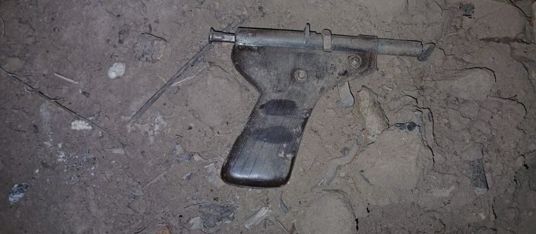 La arma TKO, más conocida como Matagatos o Cat Killer, que portaba el malviviente baleado. La arma TKO, más conocida como Matagatos o Cat Killer, que portaba el malviviente baleado.