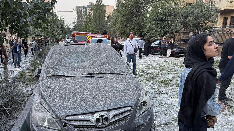 Los medios estatales iraníes dicen que 78 personas murieron solo en la capital y más de 300 resultaron heridas.