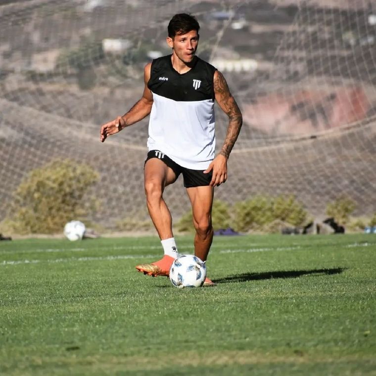 Franco Meritello, defensor de Gimnasia y Esgrima Foto: Instagram @francomeritello