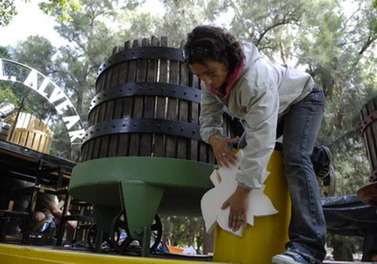 Ultimos detalles para que comience la Vía Blanca. Foto: Marcelo Ruiz / MDZ